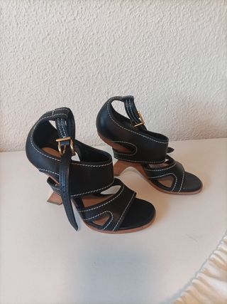 Sandalias Alexander McQueen Negras
