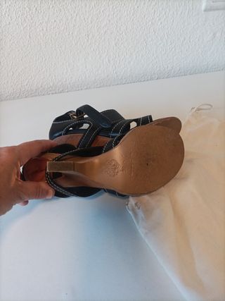 Sandalias Alexander McQueen Negras