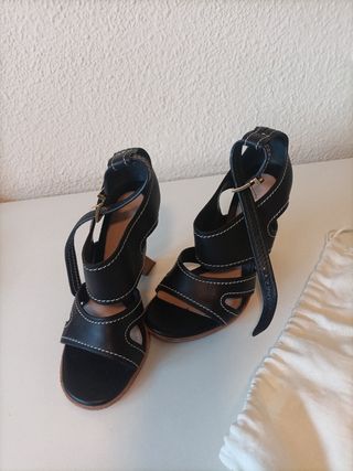 Sandalias Alexander McQueen Negras