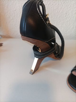 Sandalias Alexander McQueen Negras