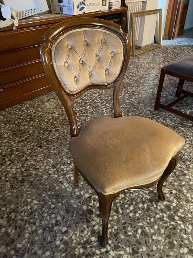 Conjunto 4 sillas y 2 sillones clásicos