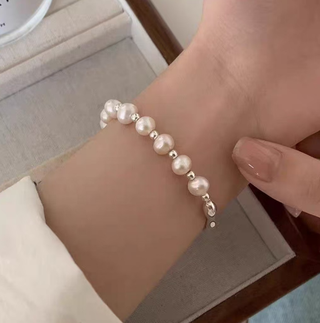 Pulsera de perlas y plata