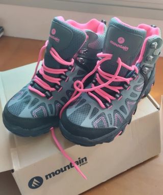 Botas de montaña Mountain Pro grises y rosas