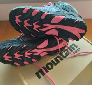 Botas de montaña Mountain Pro grises y rosas