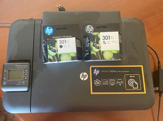 Impresora HP Deskjet 3050A + 2 cartuchos