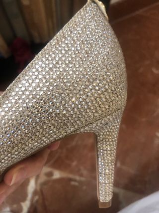 Salones Michael Kors Dorados 