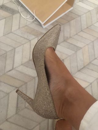 Salones Michael Kors Dorados 