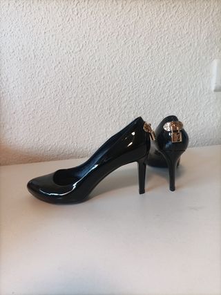 Zapatos Salón Louis Vuitton Negros Charol