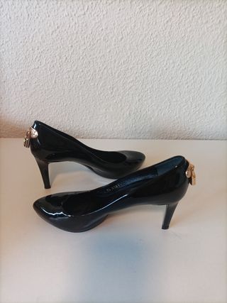 Zapatos Salón Louis Vuitton Negros Charol