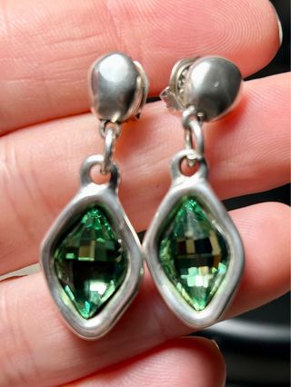 Pendientes Uno de 50 Cristal Verde y Plata