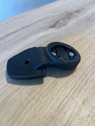 Soporte/tapa GPS fibra carbono manillar Gemini