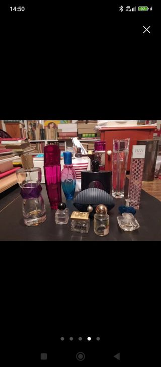 Frascos de perfume vacíos