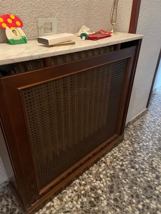 2 cubre radiadores madera y mármol
