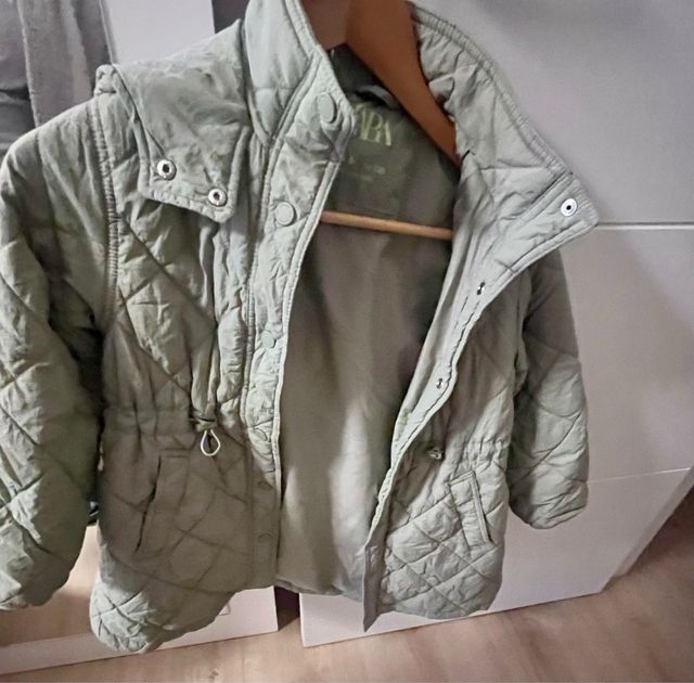 Parka acolchada niña Zara verde