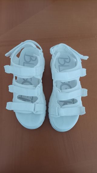 Sandalias blancas mujer