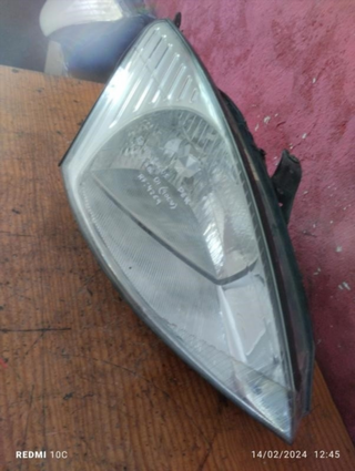 Faro derecho 0374 Ford Focus Hatchback I (1999-20