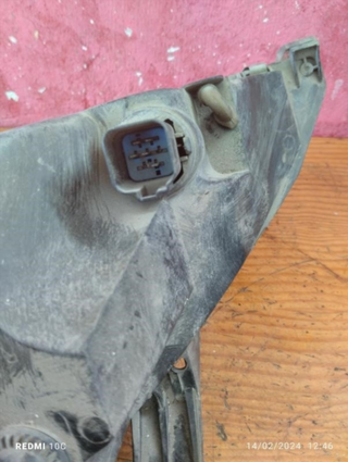 Faro derecho 0374 Ford Focus Hatchback I (1999-20