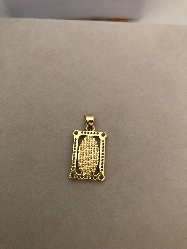 Medalla Virgen María Chapado Oro