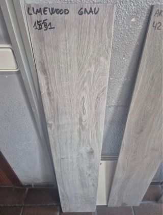 Porcelánico Madera Gris stock oferta
