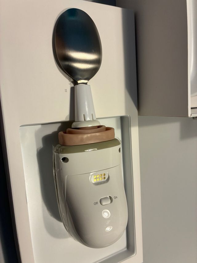 Cuchara GYENNO para Parkinson