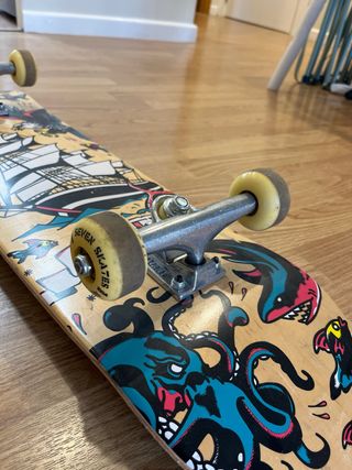 Skate Seven diseño pirata