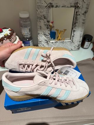 Adidas Zapatillas beige y azul