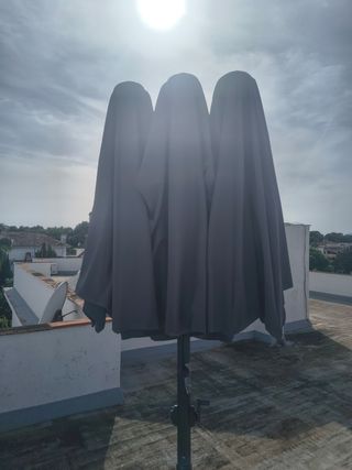 Sombrilla doble grande gris Schneider