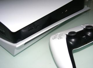 PS5 Nueva + Mando PS4 + F1 2025 PS4