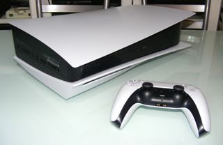 PS5 Nueva + Mando PS4 + F1 2025 PS4