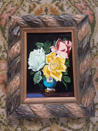 Cuadro de flores con marco antiguo