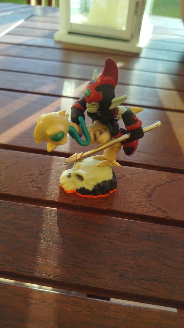 Figuras Skylanders precio según figura.