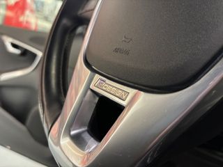 VOLVO V40 2.0 D3 RDESING MOMENTUM