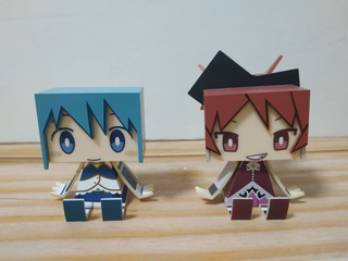Madoka Magica figuras Sayaka y Kyoko