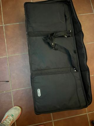 Piano Yamaha PSR-E423 con funda y pie