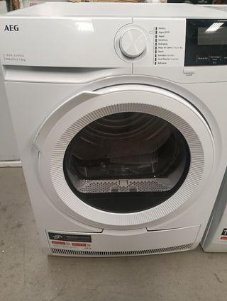 Secadora AEG 8kg Bomba de Calor