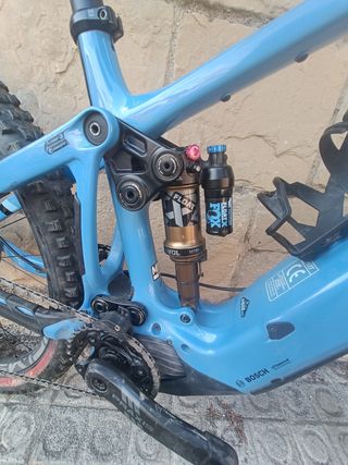 Bicicleta Eléctrica Pivot Shuttle AM Team