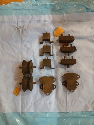 Soportes motor Mini Clásico a estrenar