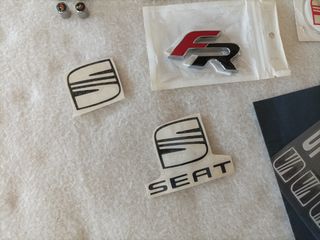 Set adesivi e stemmi Seat FR