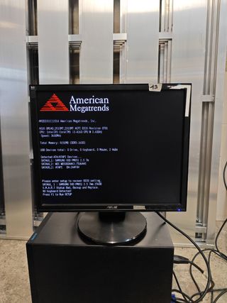 Monitor Asus Nero