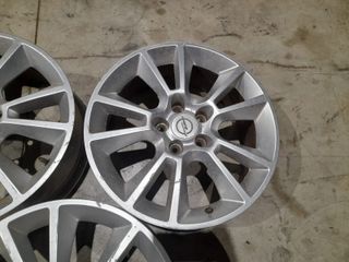3 LLANTAS REPUESTO OPEL ZAFIRA B 7ancho 17 ́ Et 39