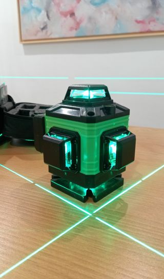 Nivel Laser y Maletin de Accesorios ¡Nuevo!