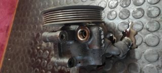 Bomba dirección 220989 Ford Focus II Sedan (2005-