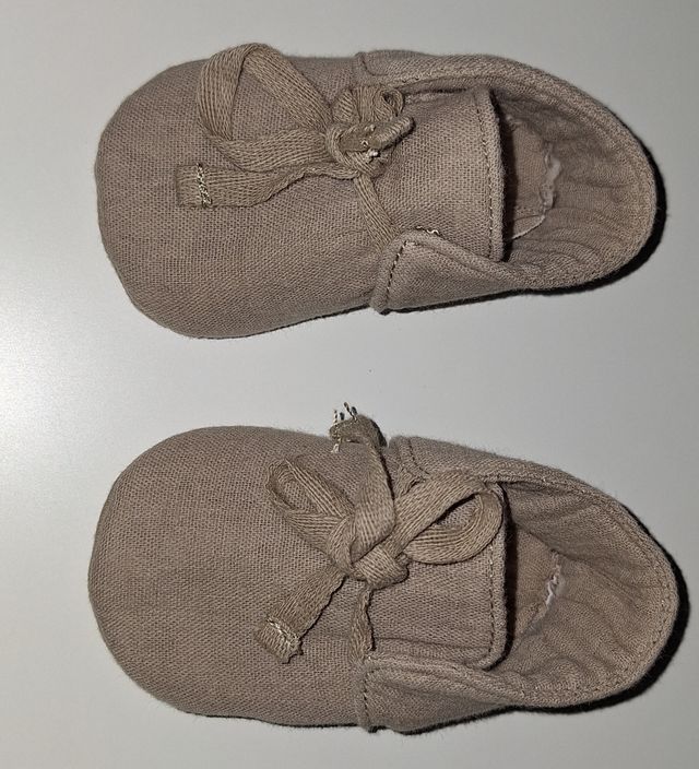 Zapatitos de tela Zara marrones para bebé
