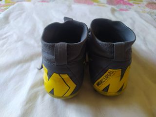 Botas de fútbol Nike Mercurial, n° 37,5