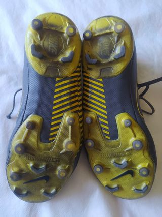 Botas de fútbol Nike Mercurial, n° 37,5