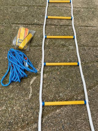 Escalera de cuerda 10m con arnés
NO HAGO ENVIOS