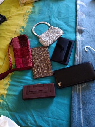 Lote Bolsos Fiesta Rojo y Plateado