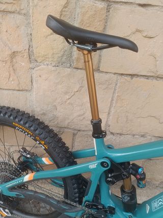 Bicicleta Eléctrica Pivot Shuttle LT Team