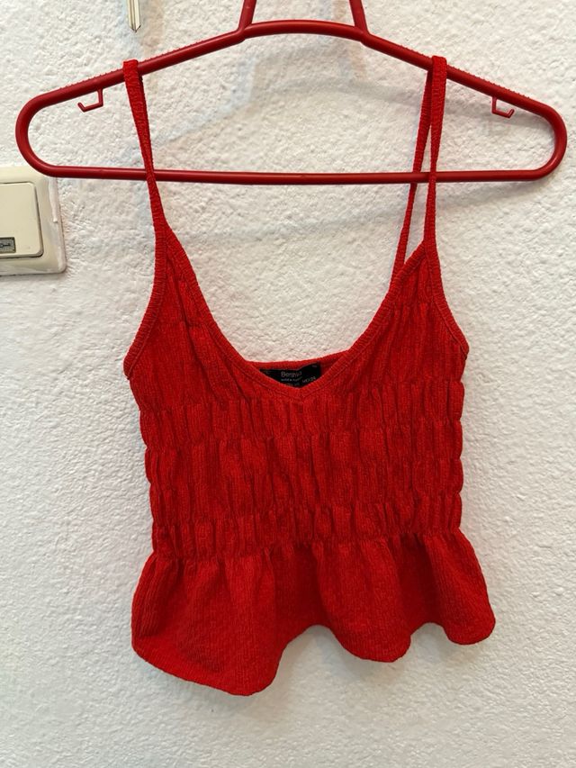 Top Bershka Rojo Fruncido Tirantes