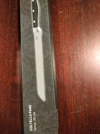 Coltello Pane 20cm